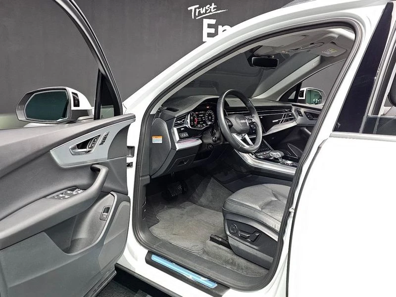 Audi Q7 45 TDI Quattro| 230к.с.| ВКЛ.ТЕХНОТЕСТ, снимка 10 - Автомобили и джипове - 55099867