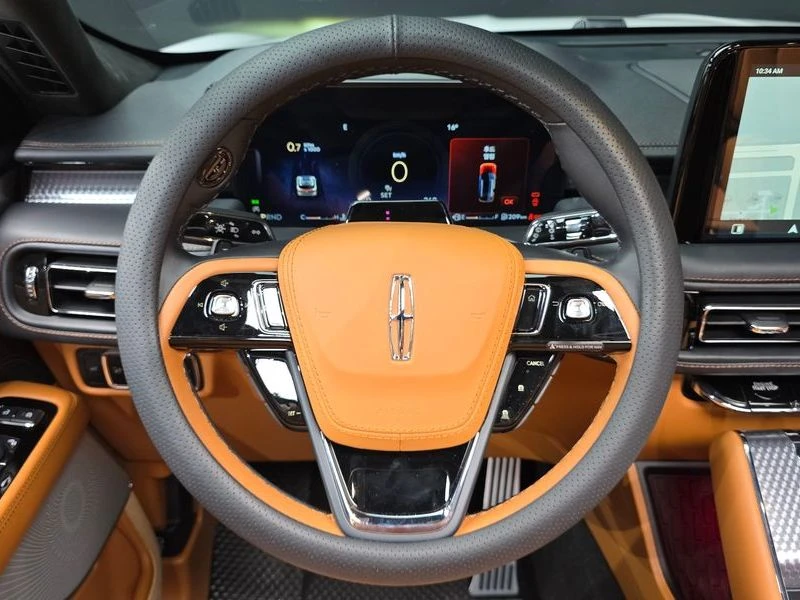 Lincoln Aviator 3.0 C Automatic, снимка 14 - Автомобили и джипове - 55787672