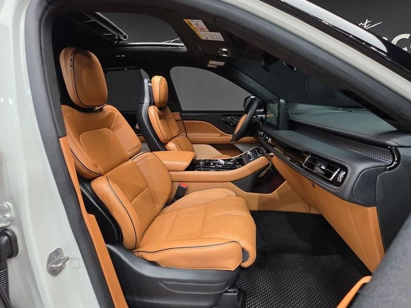 Lincoln Aviator 3.0 C Automatic, снимка 10 - Автомобили и джипове - 55787672