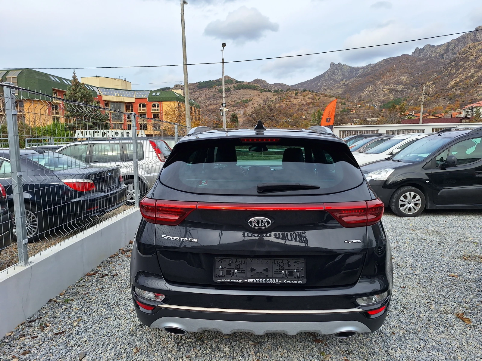 Kia Sportage 1.6 CRDI GT LINE FULL УНИКАЛНА  - изображение 6