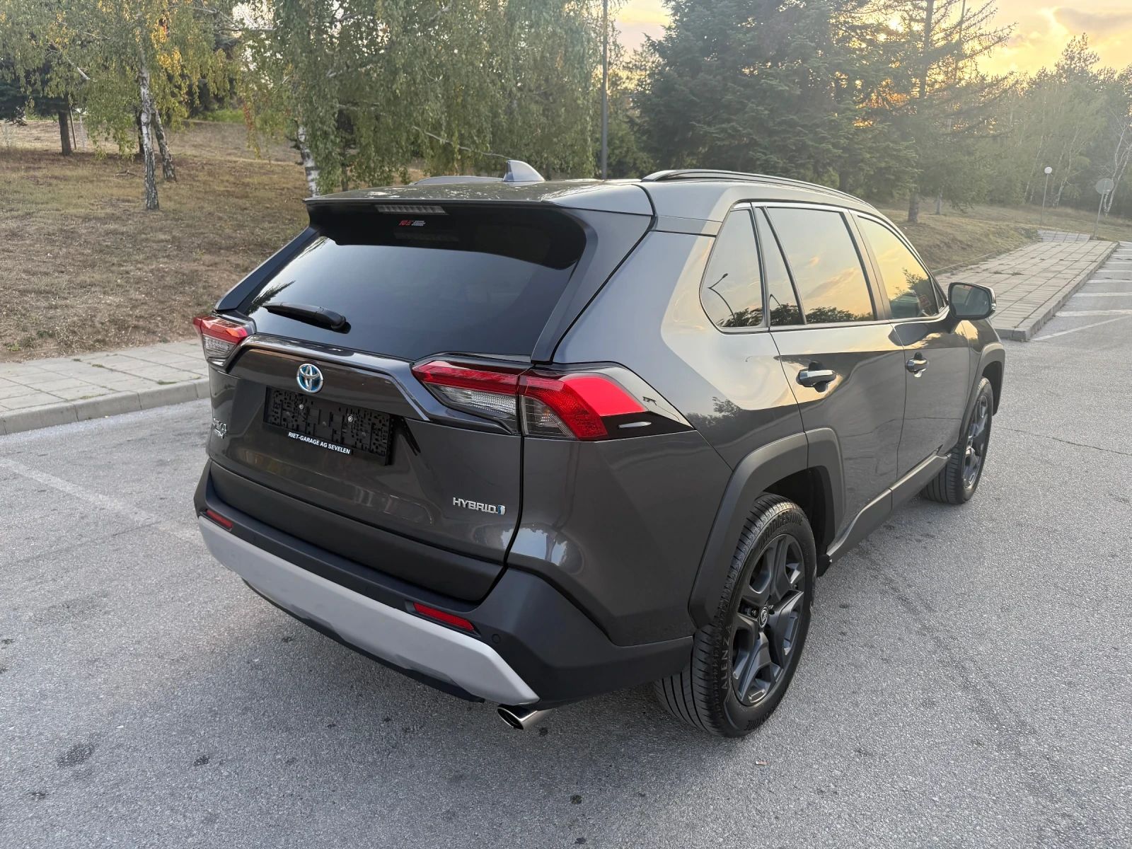Toyota Rav4 2.5 Hybrid AWD ADVENTURE - изображение 4