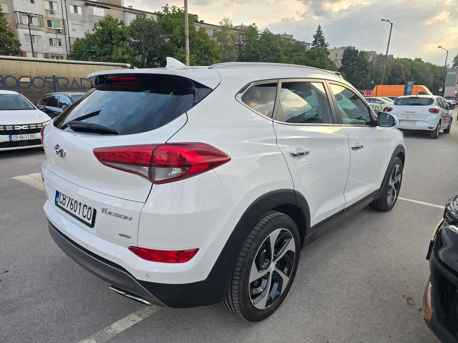Hyundai Tucson 1.6T-GDI 4X4 Premium - изображение 5