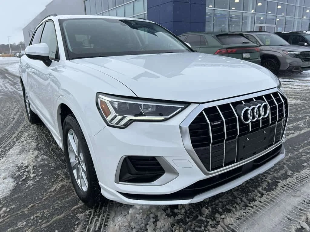 Audi Q3 * quattro * CARFAX * ЦЕНА ДО БГ, снимка 2 - Автомобили и джипове - 53847107