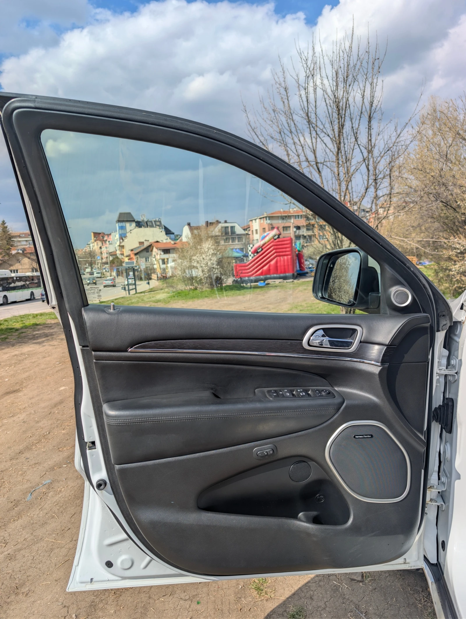 Jeep Grand cherokee SUMMIT, снимка 9 - Автомобили и джипове - 53976530