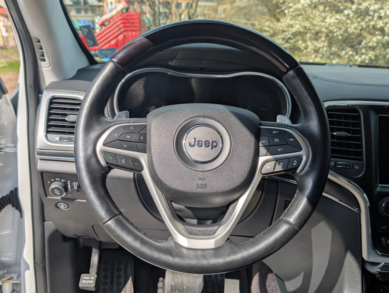 Jeep Grand cherokee SUMMIT, снимка 14 - Автомобили и джипове - 53976530