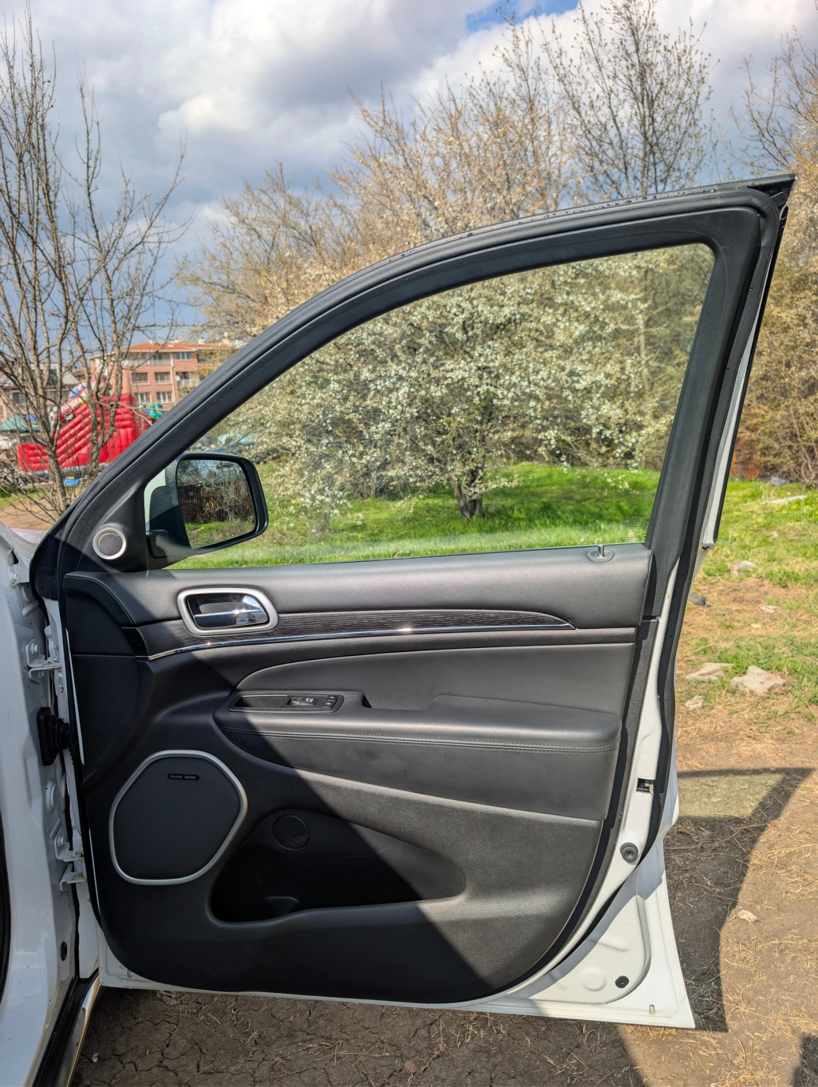 Jeep Grand cherokee SUMMIT, снимка 11 - Автомобили и джипове - 53976530