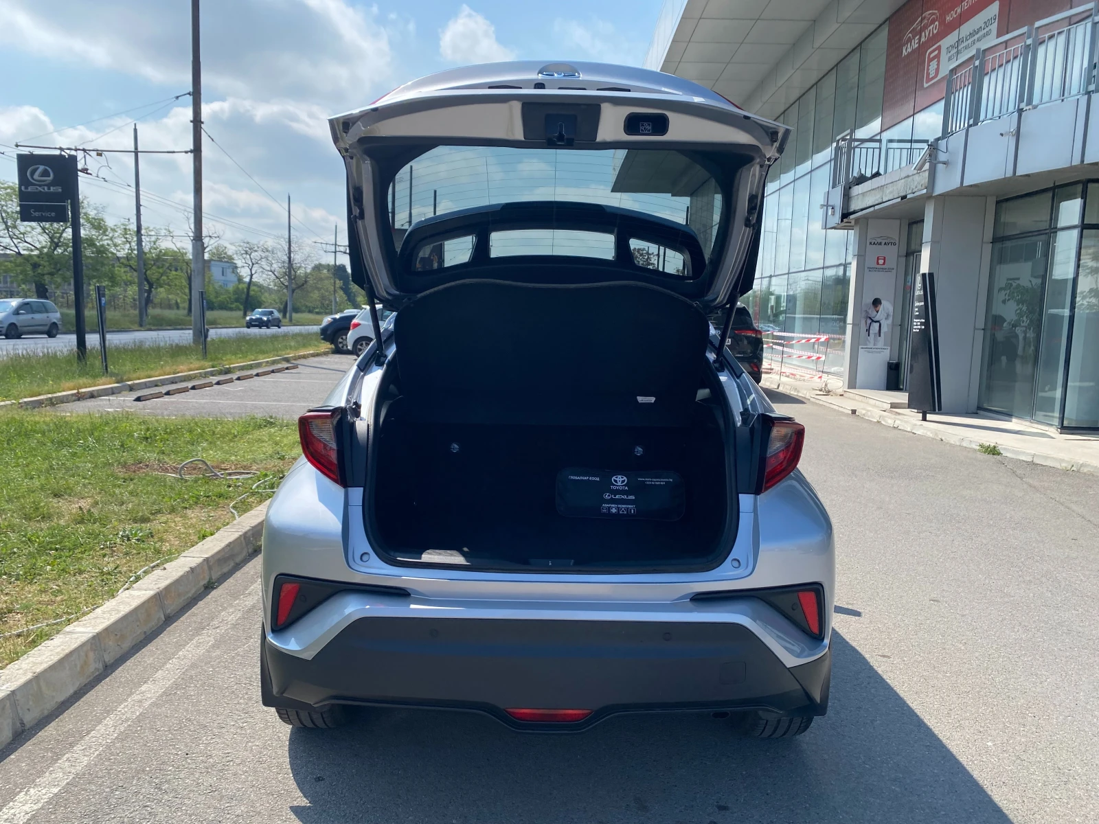 Toyota C-HR 1.8 HEV Club | Mobile.bg � ����������� 9
