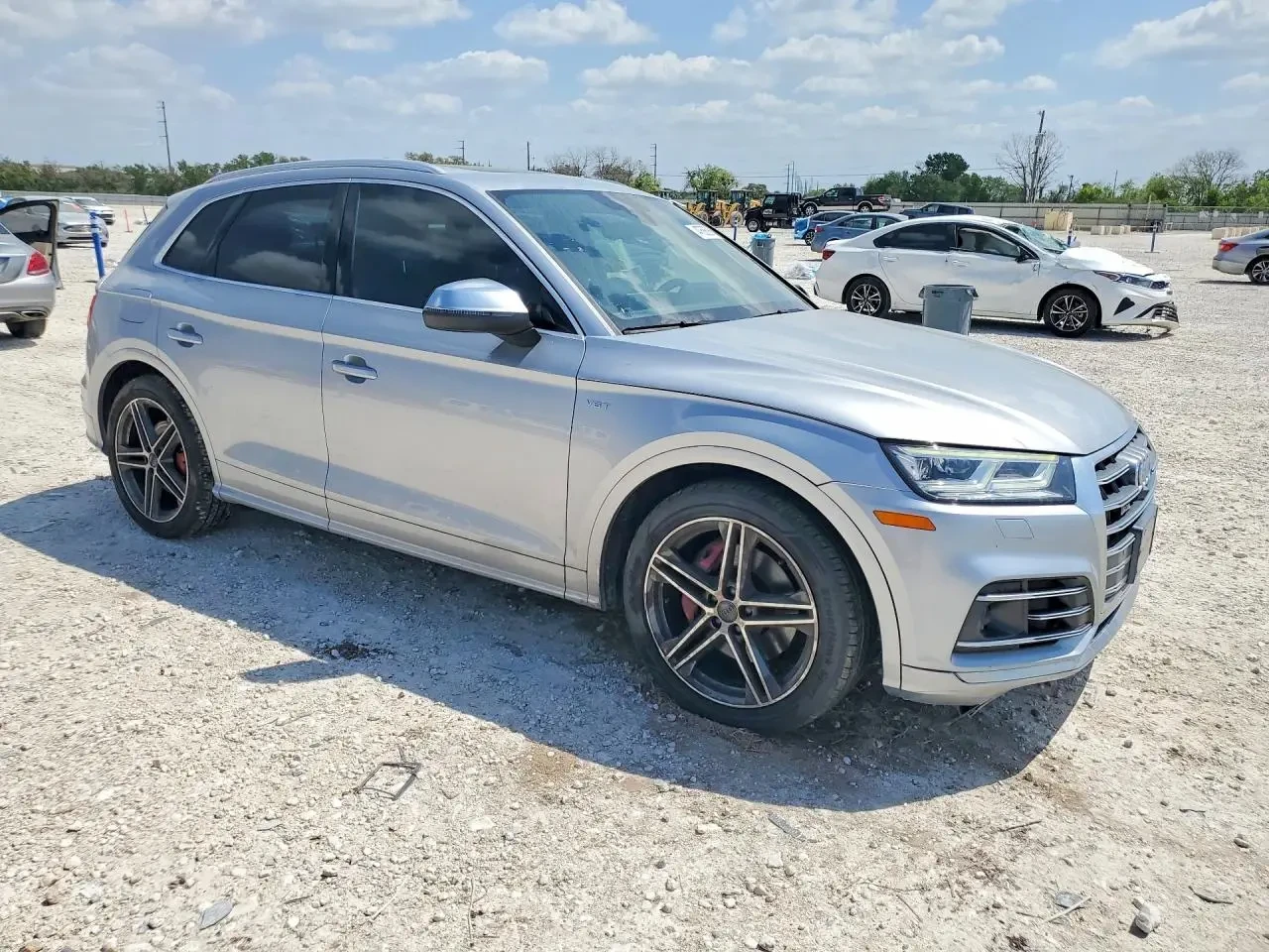 Audi SQ5 PRESTIGE, снимка 2 - Автомобили и джипове - 54699685