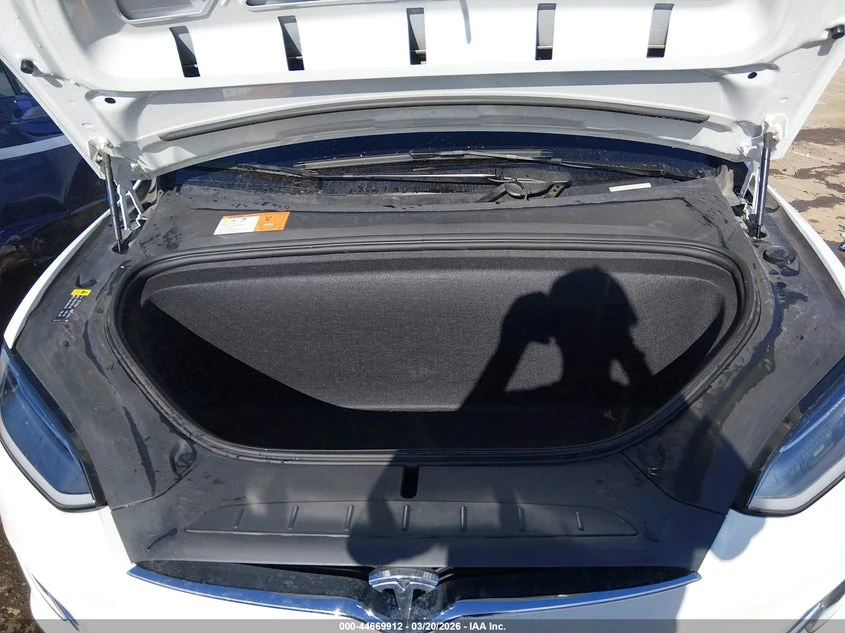 Tesla Model X 100D/75D/90D, снимка 10 - Автомобили и джипове - 54906913