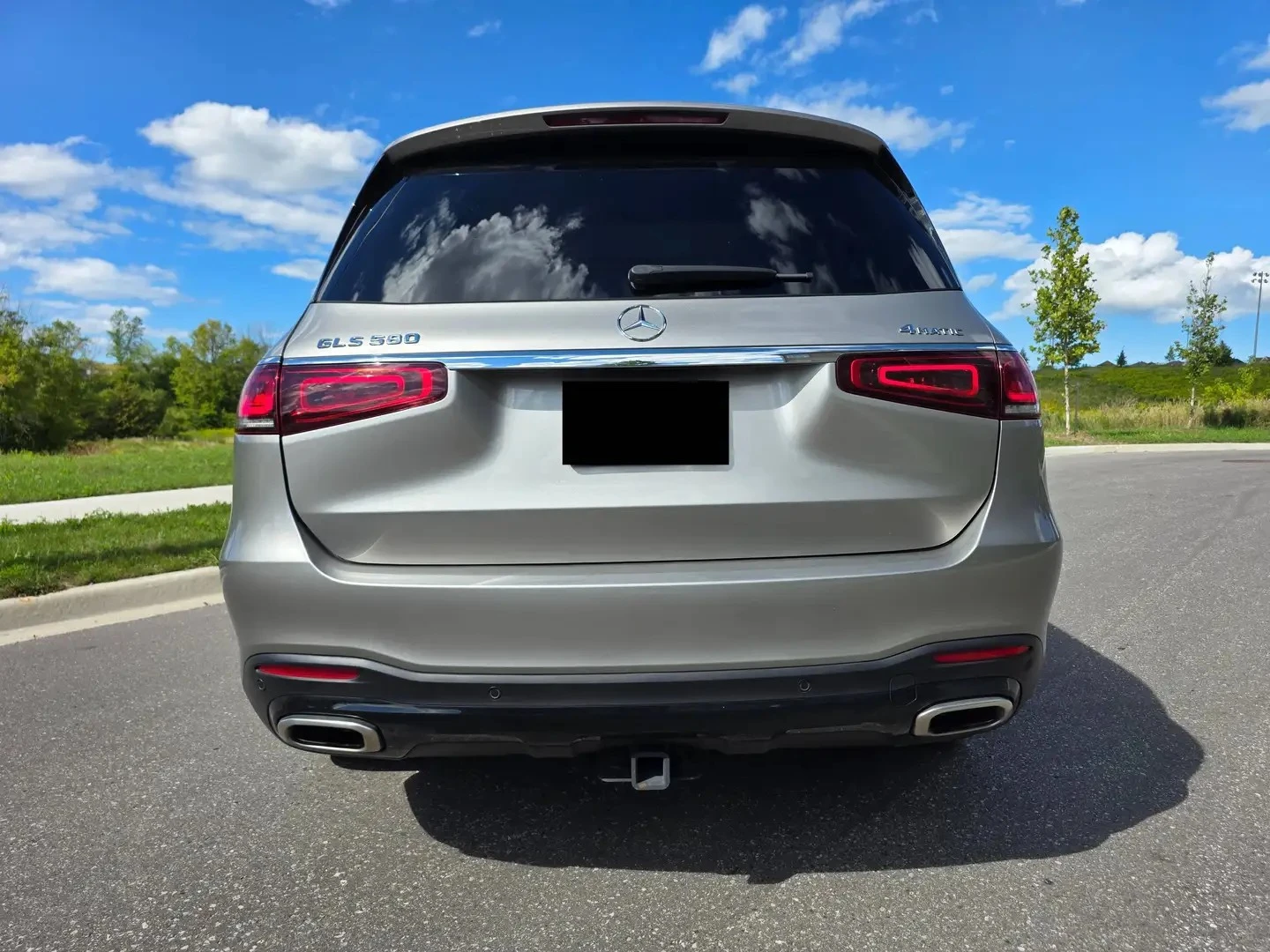 Mercedes-Benz GLS580 AMG* BURMESTER* ОБДУХ* DISTRONIC* PANO, снимка 7 - Автомобили и джипове - 55973413