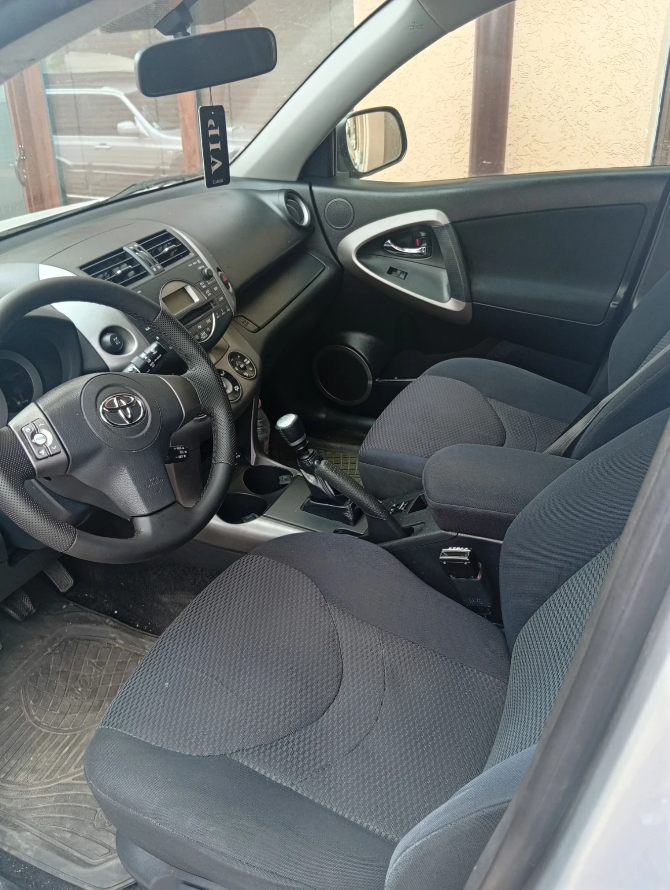 Toyota Rav4 2.2D4D, снимка 9 - Автомобили и джипове - 56172839