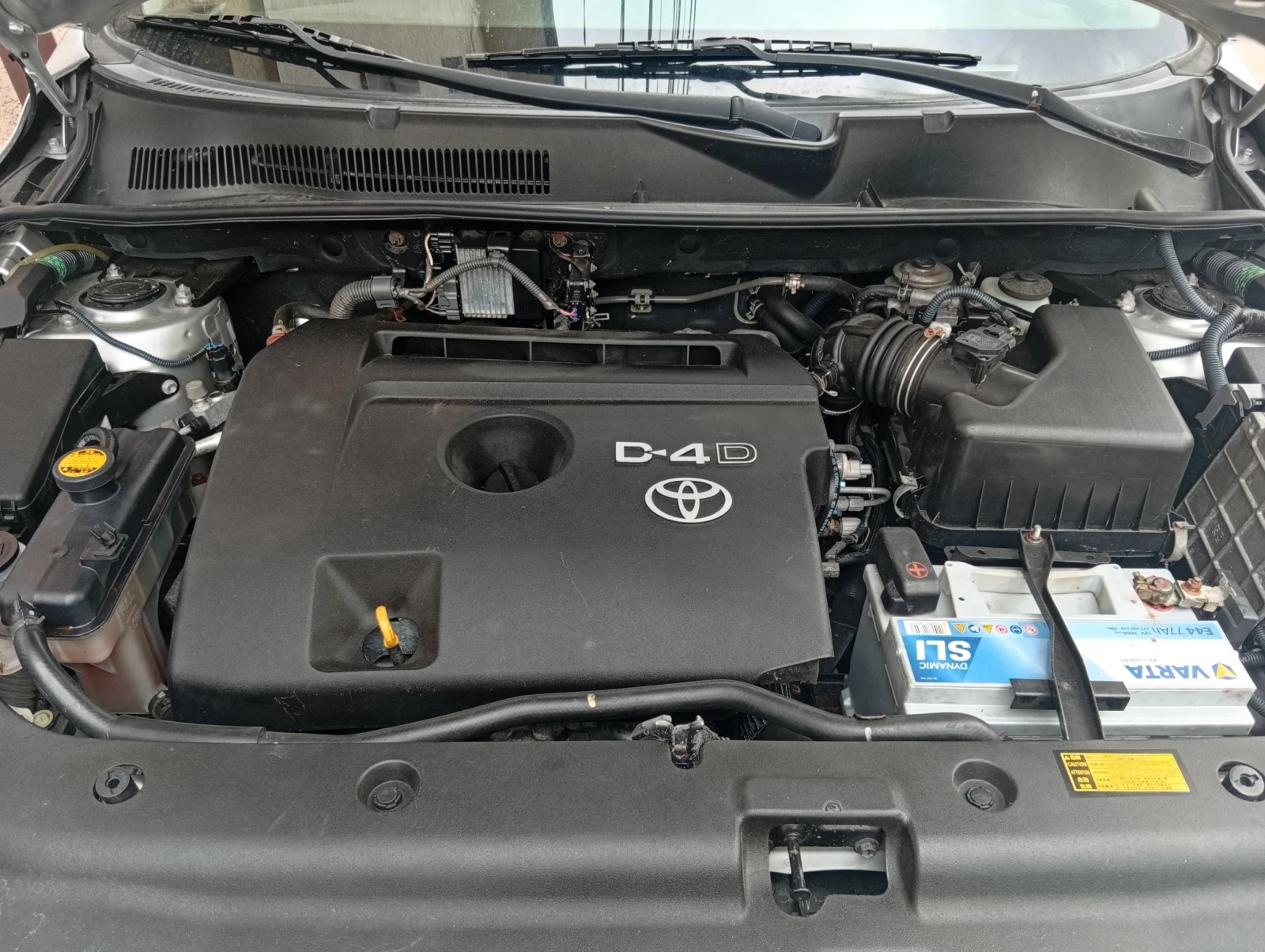 Toyota Rav4 2.2D4D, снимка 6 - Автомобили и джипове - 56172839