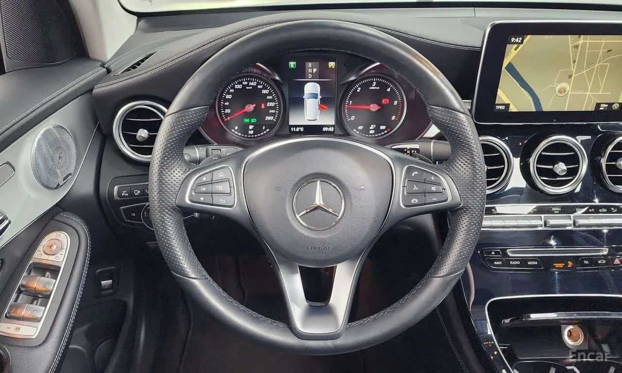 Mercedes-Benz GLC 250 d 4MATIC| AMG-PACK| BURMESTER| PANO| 360| HUD | Mobile.bg � ����������� 13