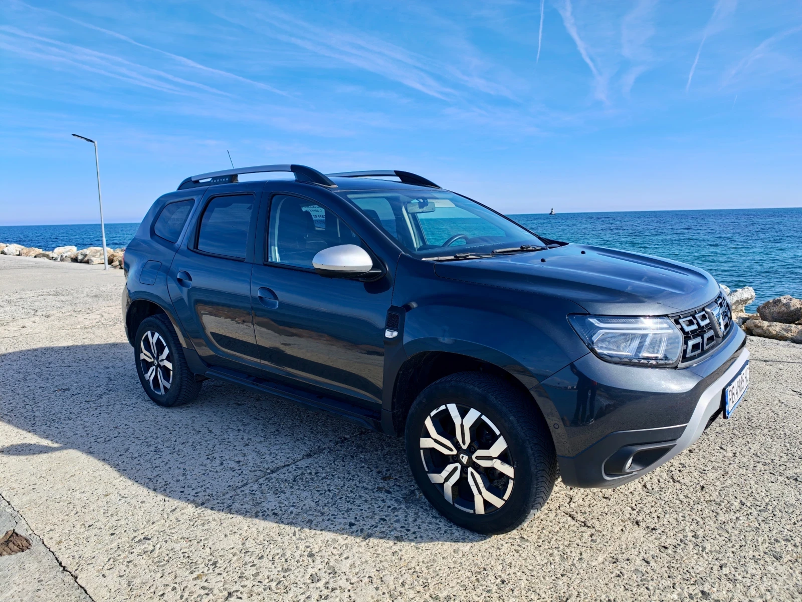 Dacia Duster Facelift* LPG* Гаранция! , снимка 2 - Автомобили и джипове - 56648376