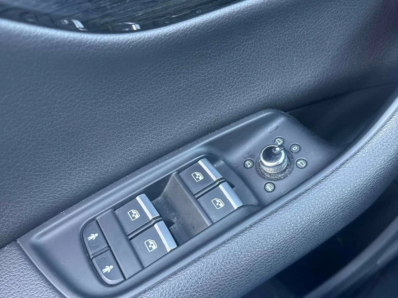 Audi Q7 * Technik * CARFAX * ДИСТРОНИК * 360 КАМЕРА * , снимка 14 - Автомобили и джипове - 56731885