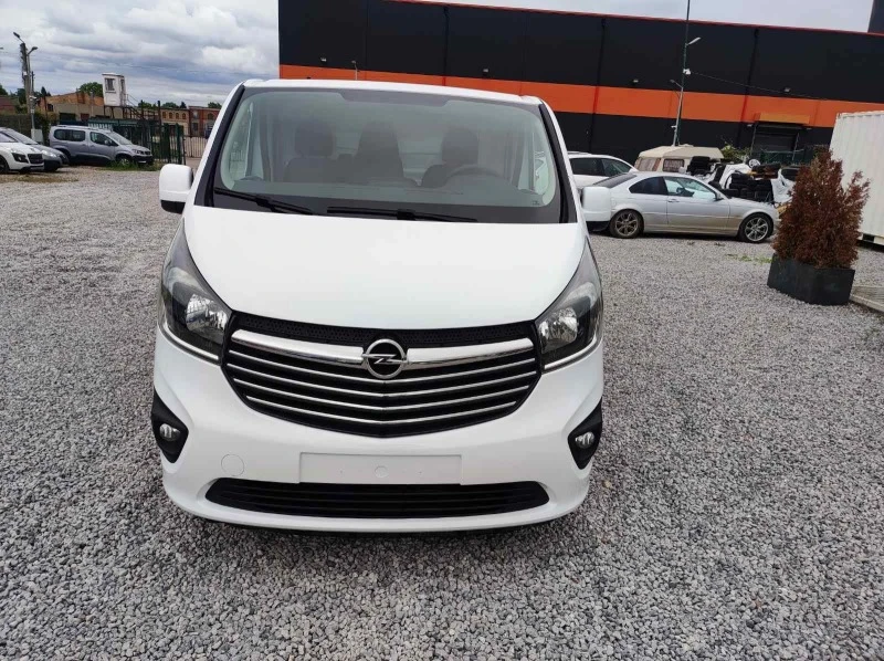 Opel Vivaro 1.6TD-120k.c., снимка 1 - Бусове и автобуси - 45550930