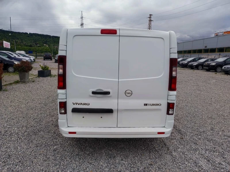 Opel Vivaro 1.6TD-120k.c., снимка 5 - Бусове и автобуси - 45550930