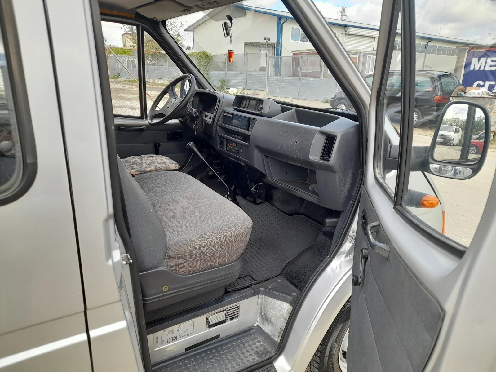 Ford Transit, снимка 8 - Бусове и автобуси - 56645383