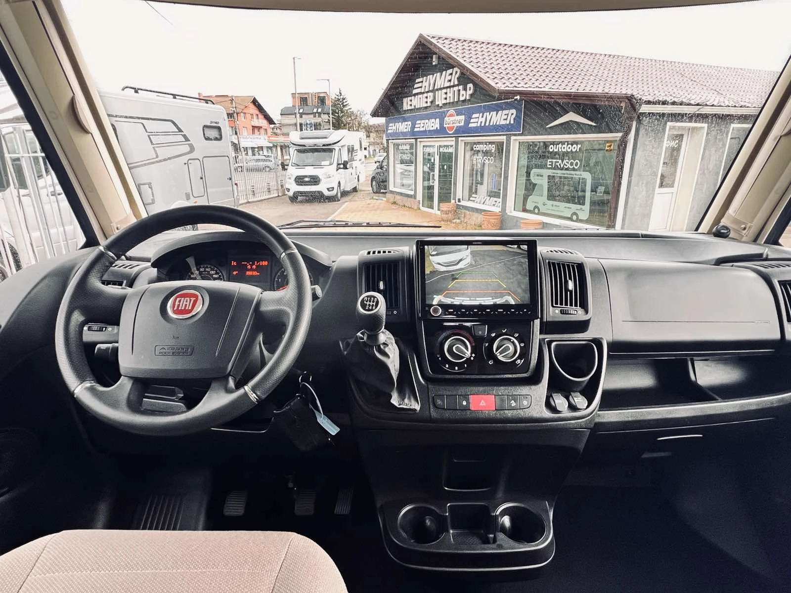 Кемпер HYMER / ERIBA I 580 3500 kg. ДВОЕН ПОД КЛИМАТИК TV - изображение 7