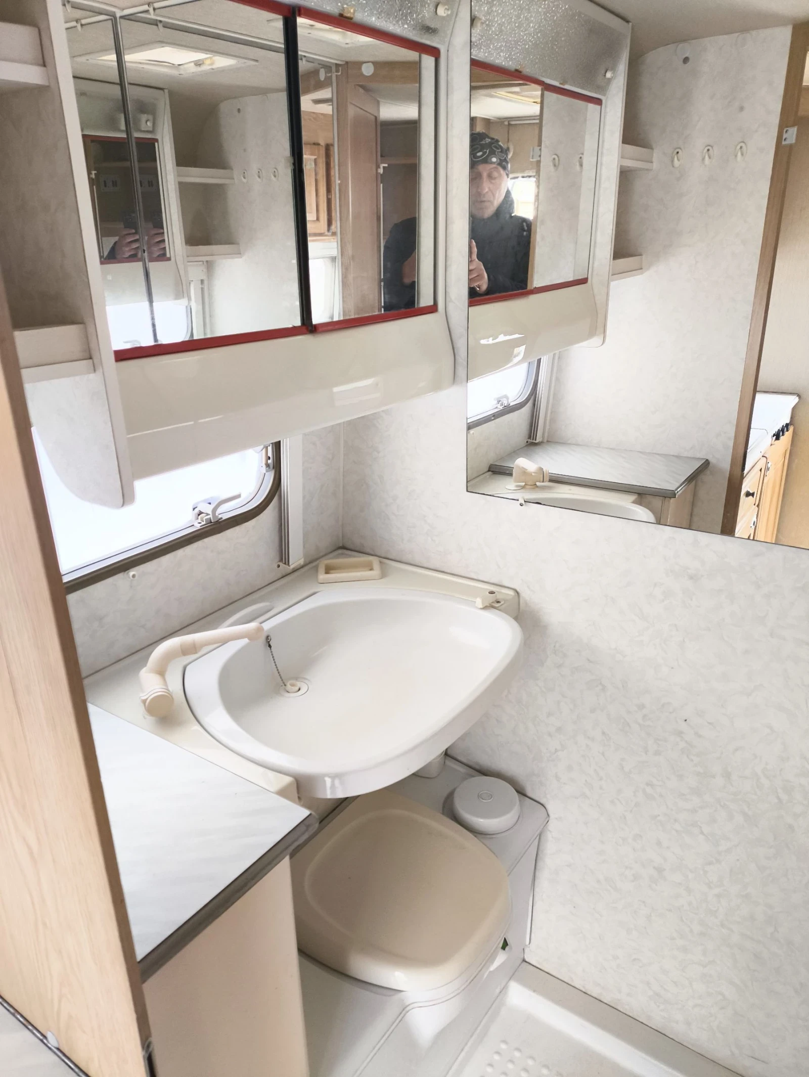 Каравана Chateau Cantara 2000 - изображение 9