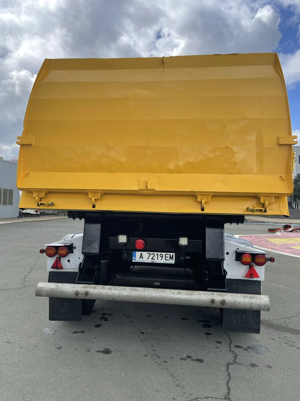 Полуремарке Stas С300ЦХ, снимка 8 - Ремаркета - 54080626