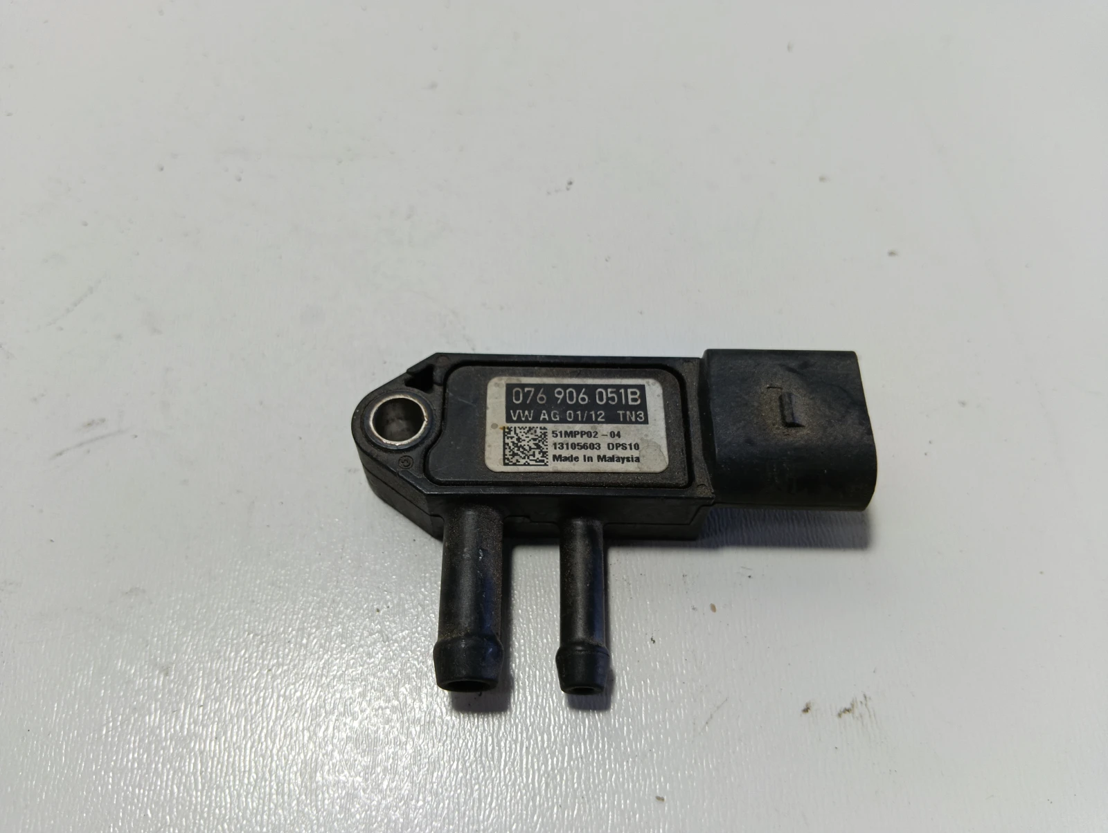 датчик 076906051B VW Passat CC