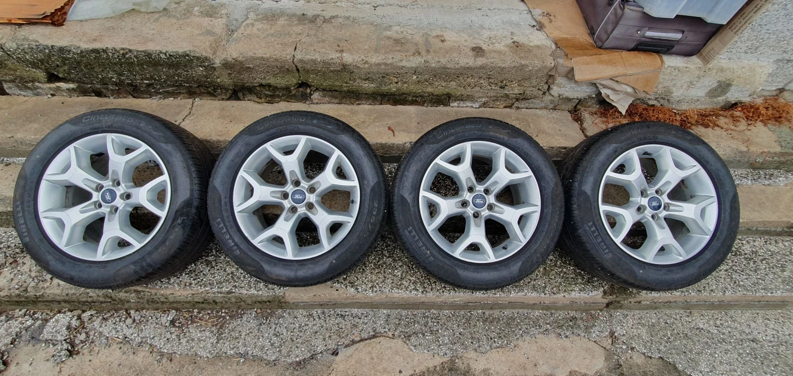    235/55R17  Ford | Mobile.bg   4