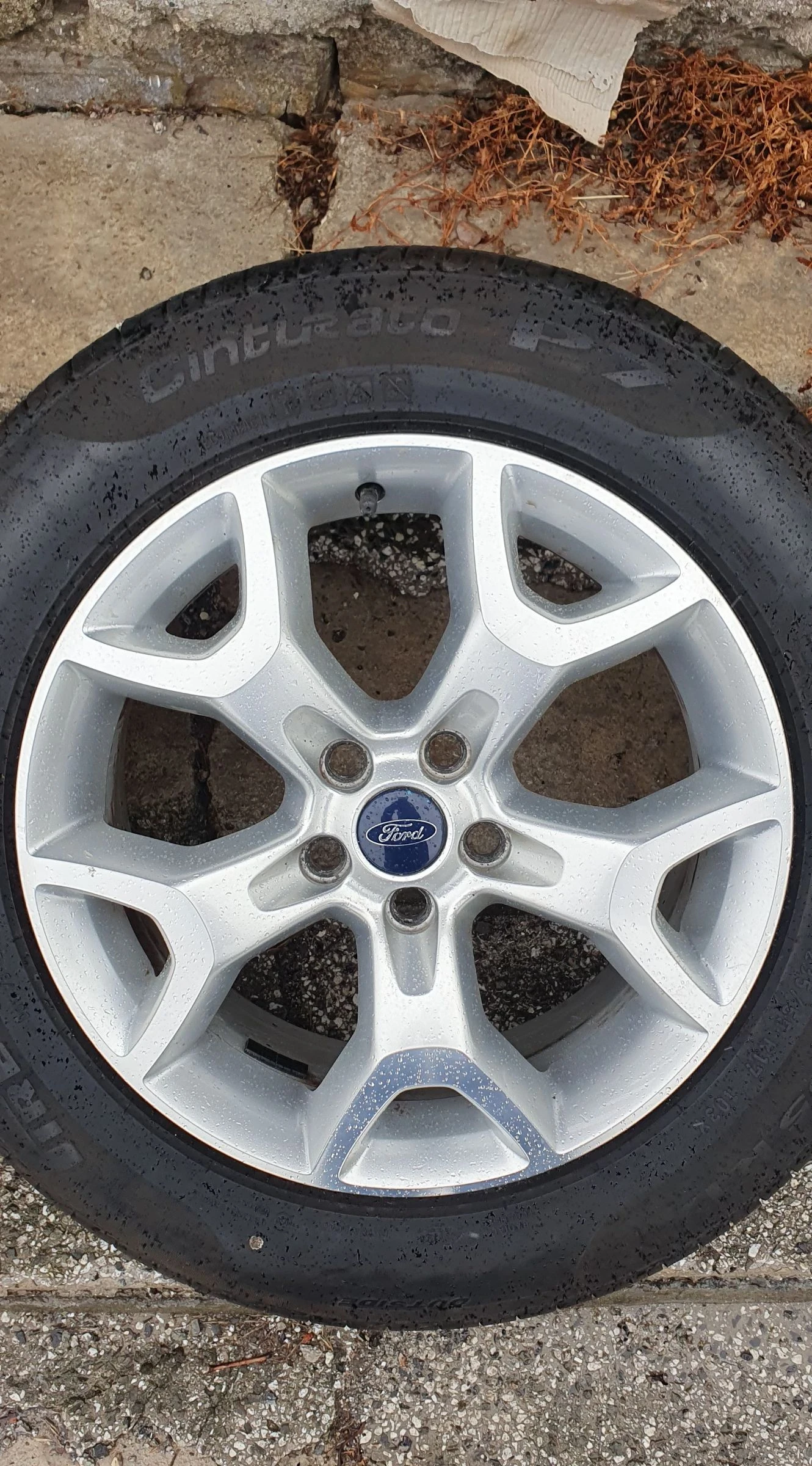    235/55R17  Ford | Mobile.bg   6