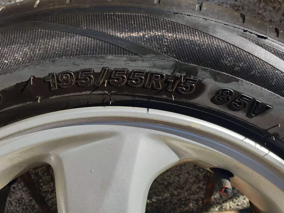    195/55R15  Mazda Premacy | Mobile.bg   4