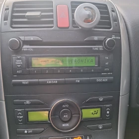 Обява за продажба на Toyota Auris 1.8 16V HYBRID ~14 800 лв. - изображение 1