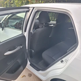 Toyota Auris 1.8 16V HYBRID | Mobile.bg    14