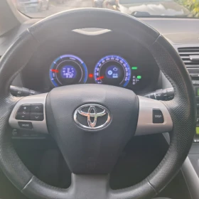 Обява за продажба на Toyota Auris 1.8 16V HYBRID ~14 800 лв. - изображение 6