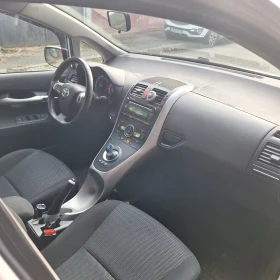 Обява за продажба на Toyota Auris 1.8 16V HYBRID ~14 800 лв. - изображение 4