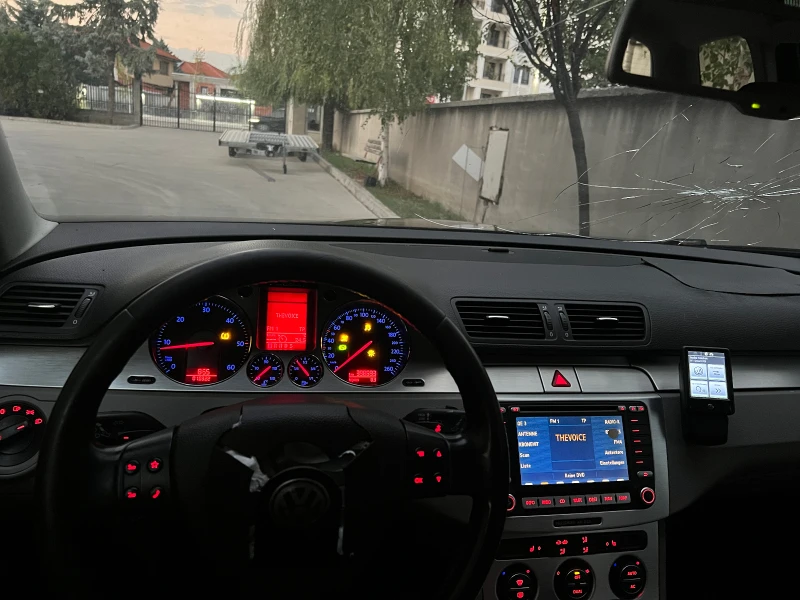 VW Passat 2.0 TDI BKP, снимка 4 - Автомобили и джипове - 37936467