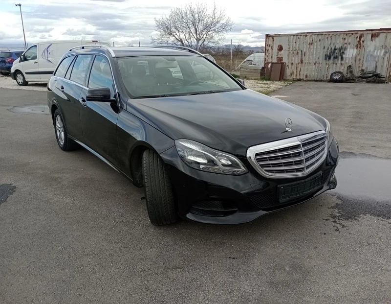 Mercedes-Benz E 200 АВАНГАРД, снимка 2 - Автомобили и джипове - 46900519