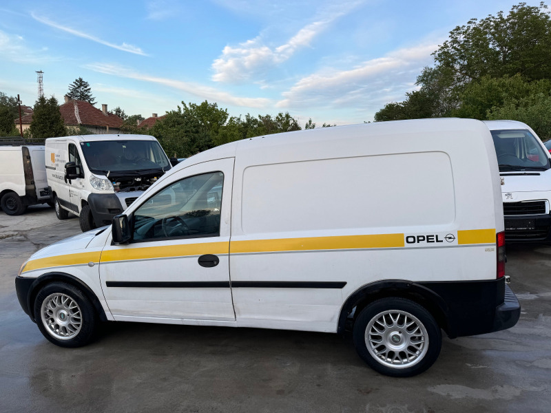 Opel Combo 1.3 M-JET, снимка 8 - Автомобили и джипове - 45953386