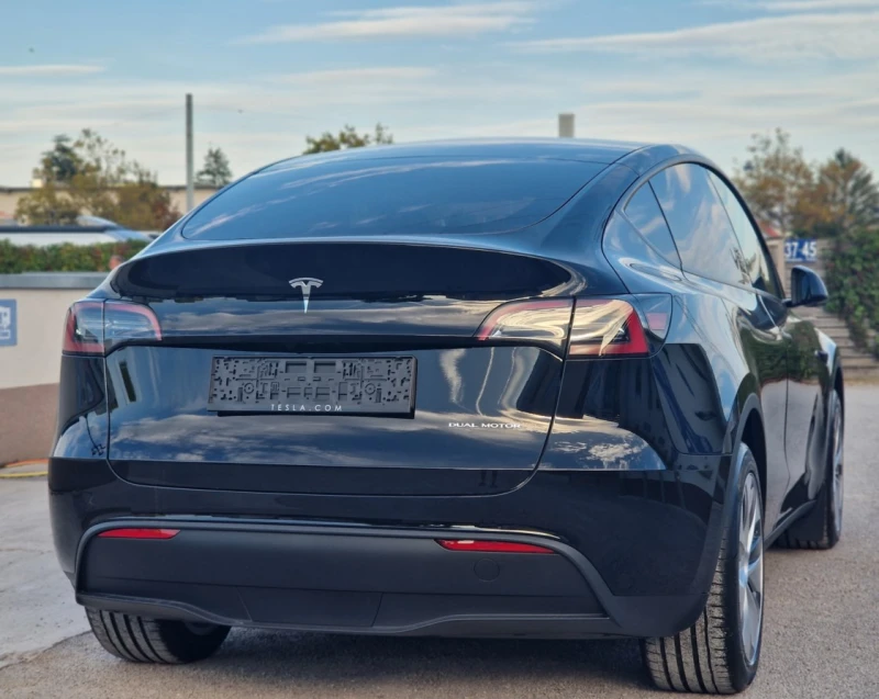 Tesla Model Y  4х4 Европейска Гаранция, снимка 5 - Автомобили и джипове - 46432371