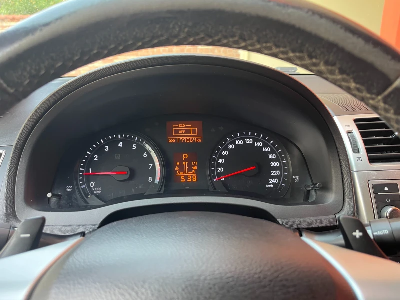 Toyota Avensis III Седан (T27) 1.8 VVT-i, снимка 11 - Автомобили и джипове - 51665182