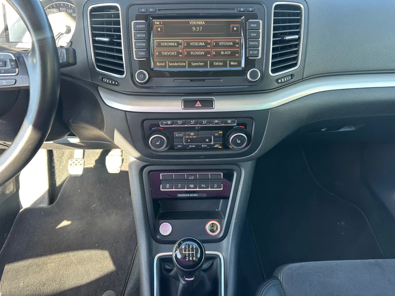 VW Sharan 2.0TDI 170k.c#HIGHTLINE#LED#XENON#ALCANTARA#NAVI, снимка 14 - Автомобили и джипове - 51576625