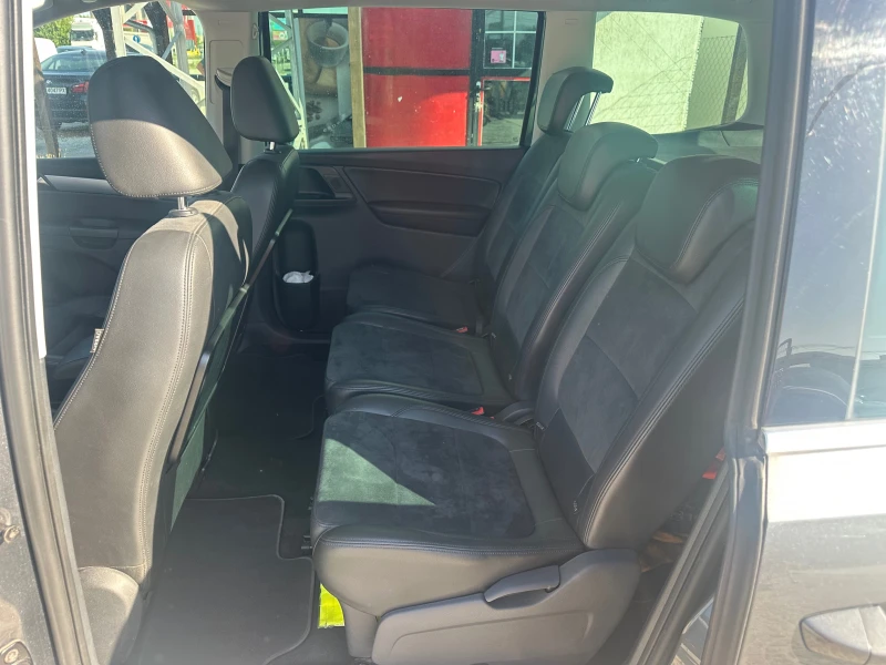 VW Sharan 2.0TDI 170k.c#HIGHTLINE#LED#XENON#ALCANTARA#NAVI, снимка 12 - Автомобили и джипове - 51576625