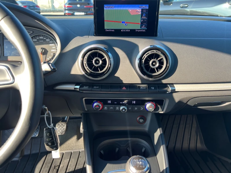 Audi A3 1.6TDI* SPORTBACK* , снимка 10 - Автомобили и джипове - 52079872