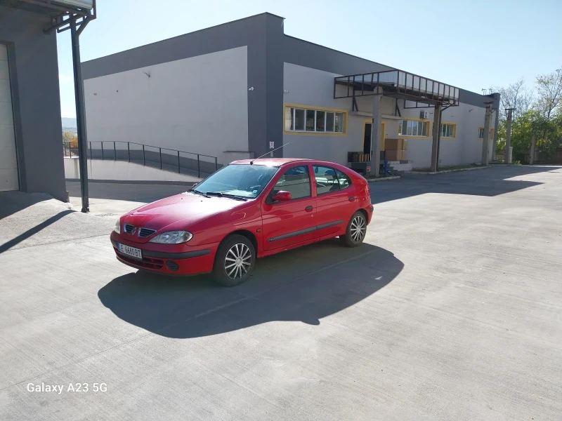 Renault Megane, снимка 5 - Автомобили и джипове - 52392232
