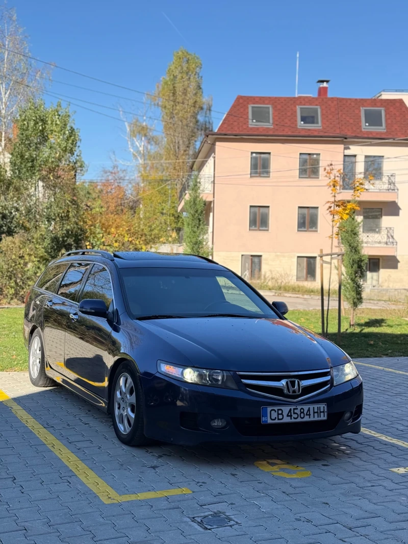 Honda Accord 2.2 i-CTDi Executive, снимка 3 - Автомобили и джипове - 53292875