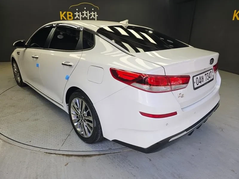 Kia K5 2.0, снимка 2 - Автомобили и джипове - 54262087