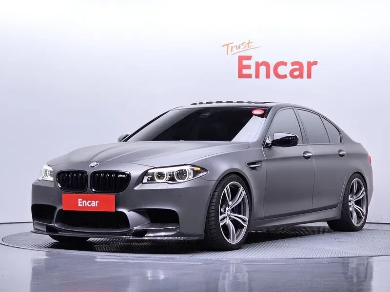 BMW M5