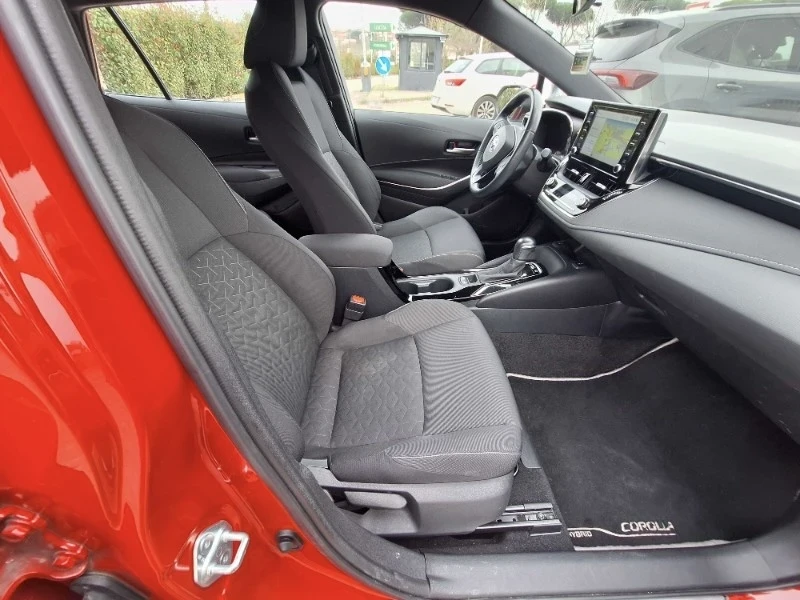 Toyota Corolla 1.8 Hybrid , Реални КМ , Toyota Relax, снимка 9 - Автомобили и джипове - 55377246