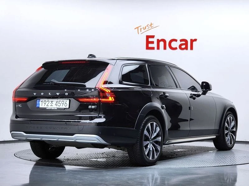 Volvo V90 B5 Ultimate AWD| 250к.с.| ВКЛ.ТЕХНОТЕСТ, снимка 2 - Автомобили и джипове - 55401537