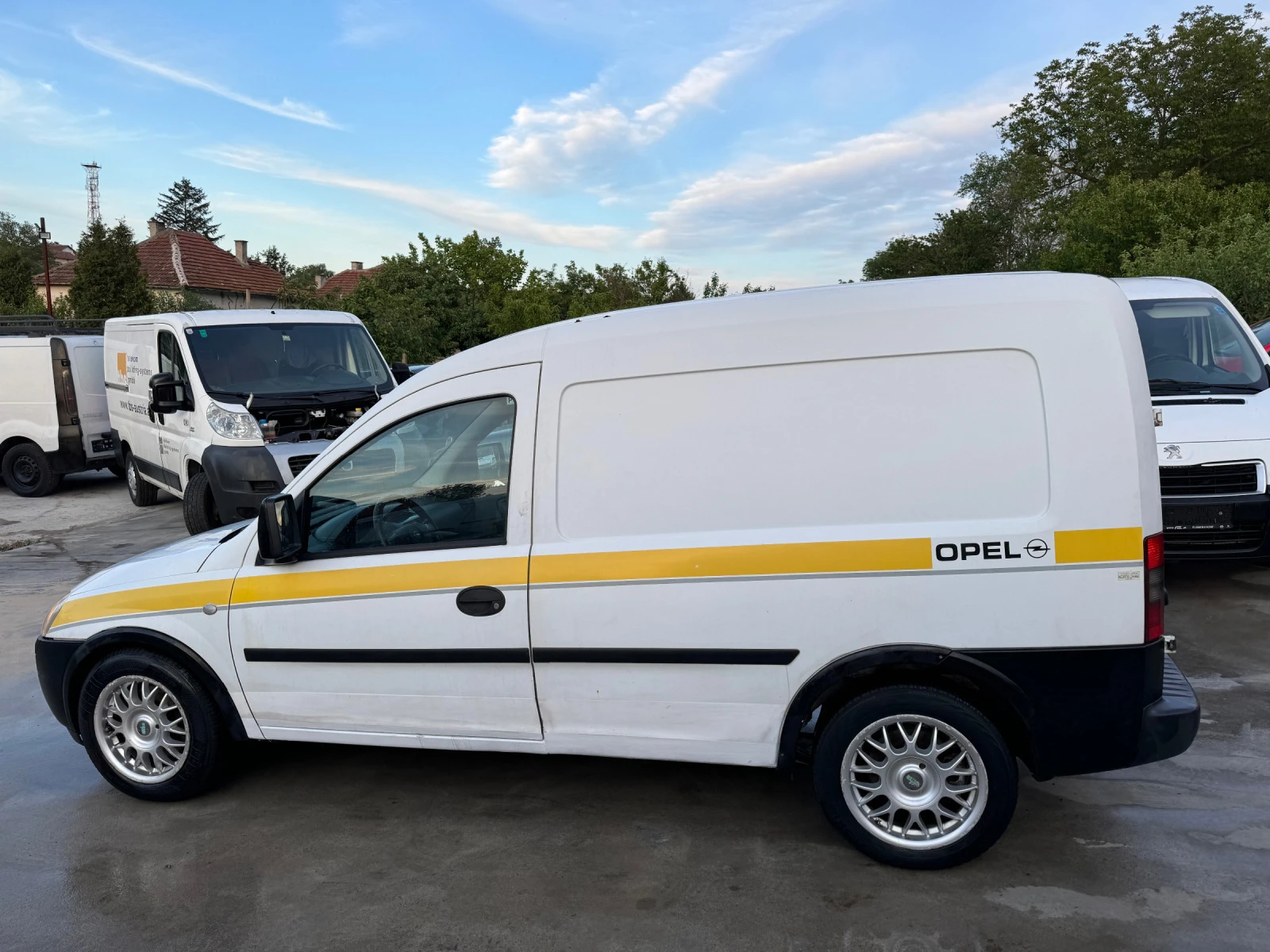 Opel Combo 1.3 M-JET - изображение 8