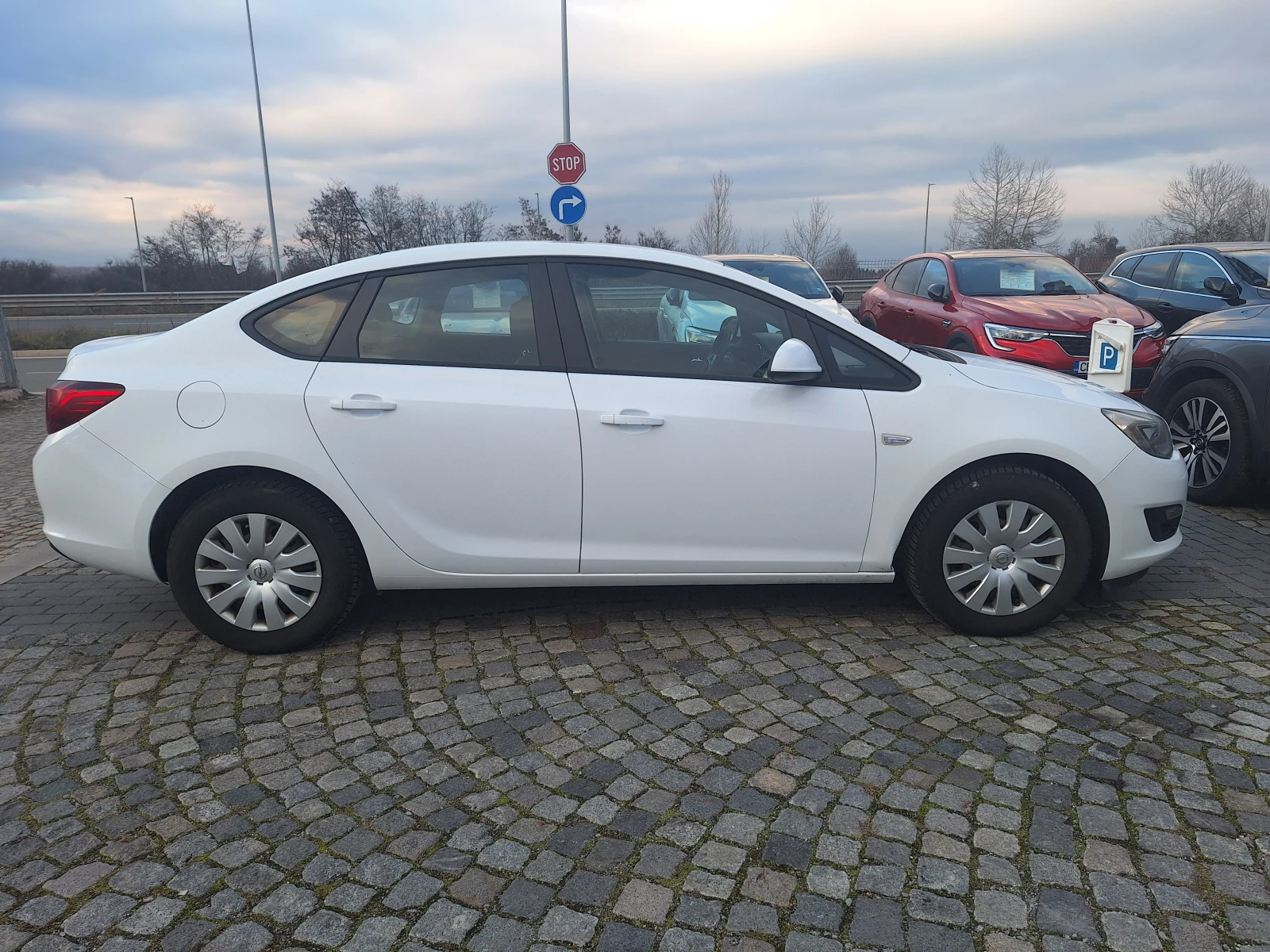 Opel Astra 1.6CDTI 110к.с. - изображение 7