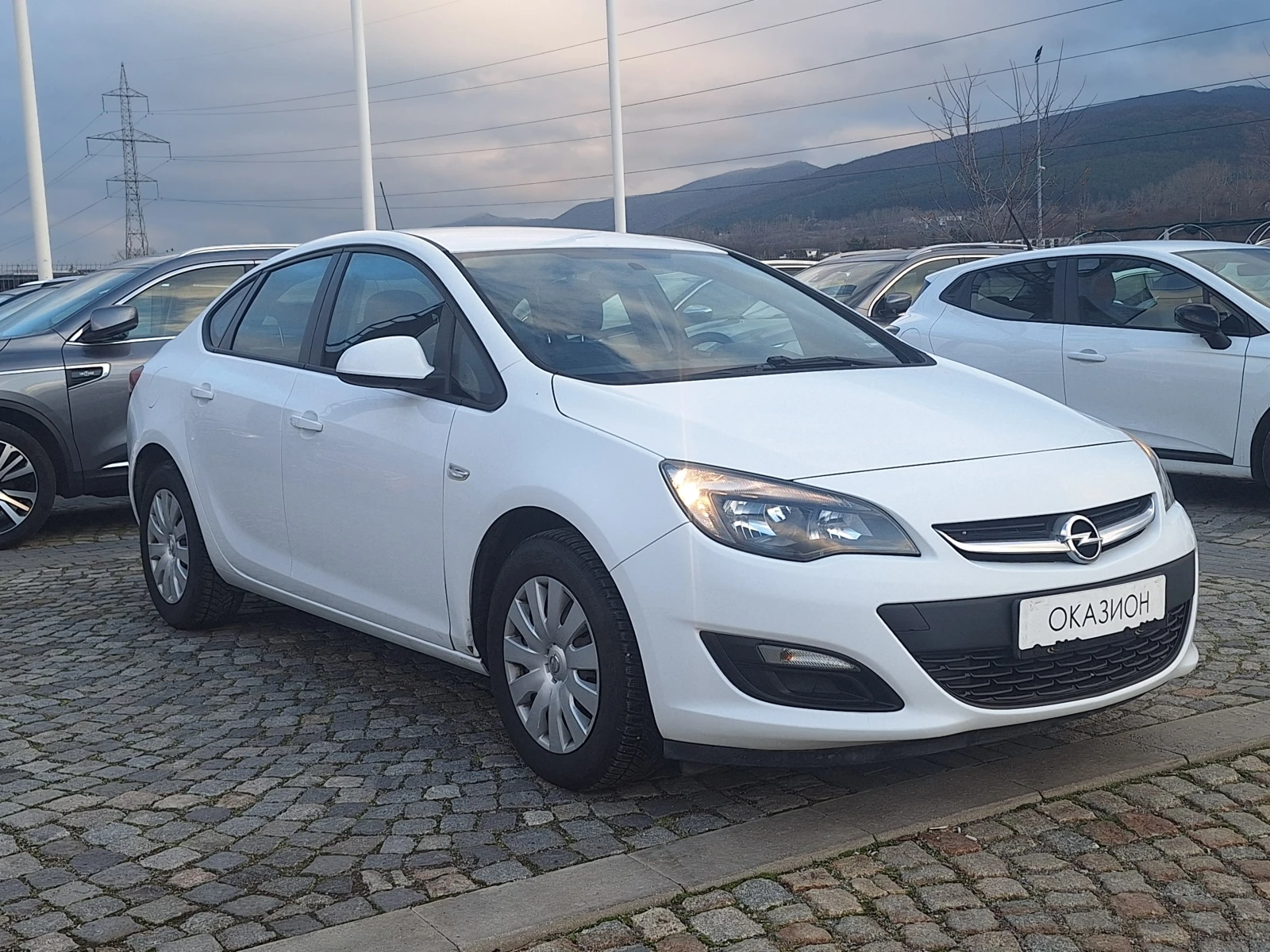 Opel Astra 1.6CDTI 110к.с. - изображение 3